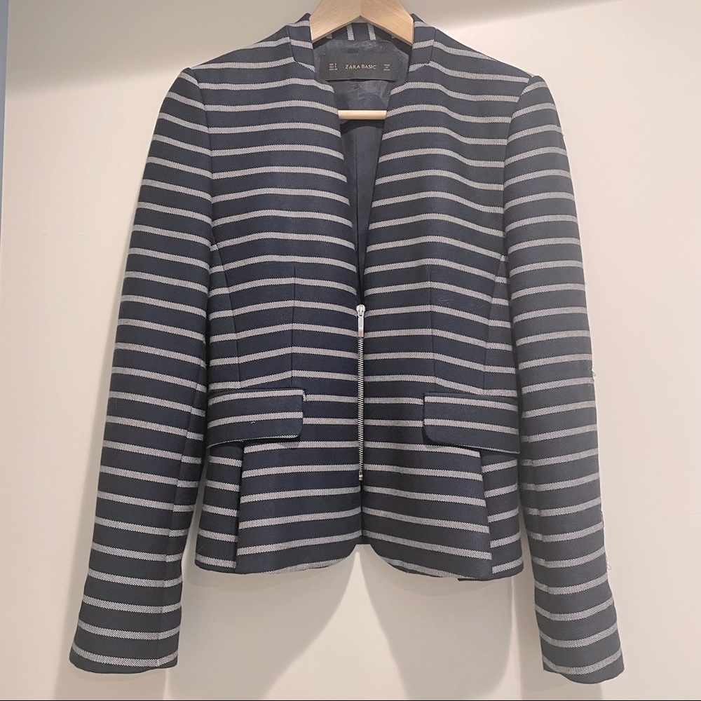 Zara Basic Navy & White Striped Cropped Blazer Size 4